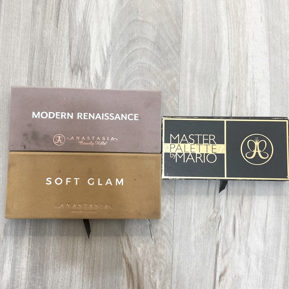 Anastasia Beverly Hills eye shadow palettes